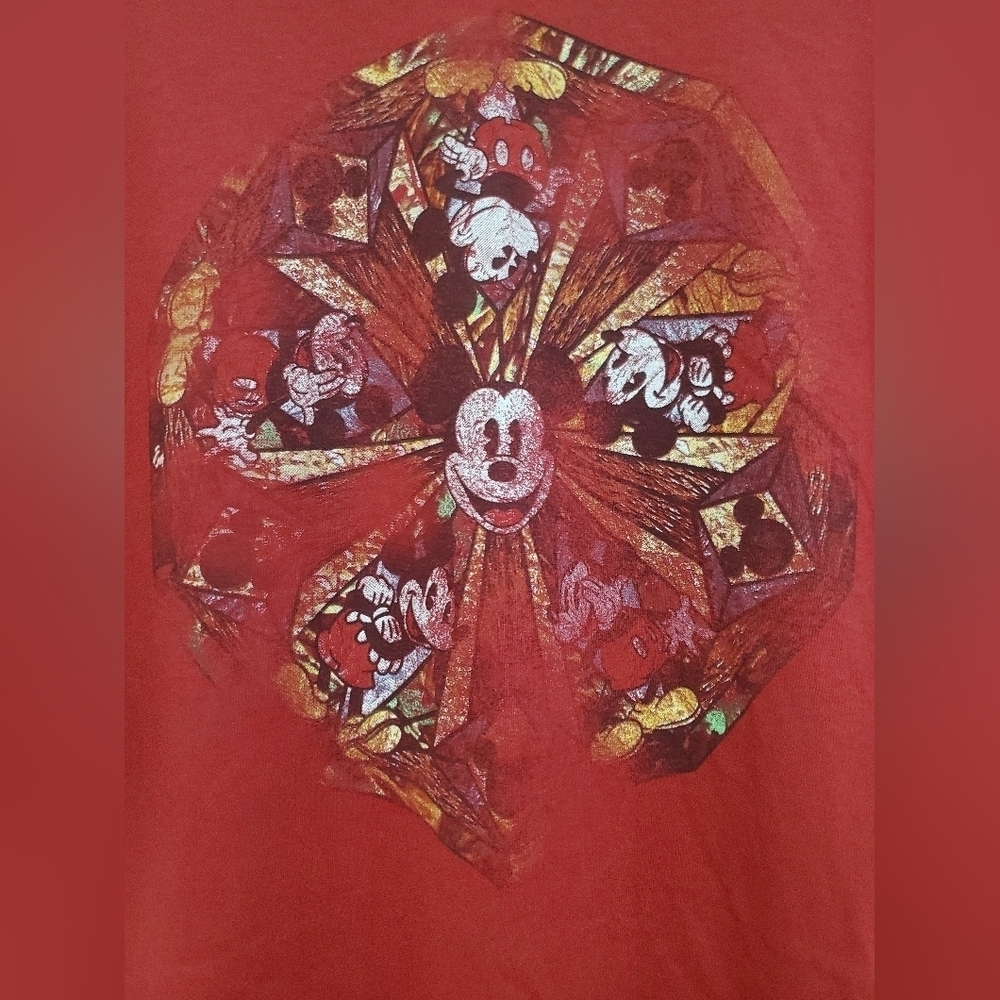 Disney Mickey Mouse distressed Red Tshirt size 2XlL p2p 26" unisex